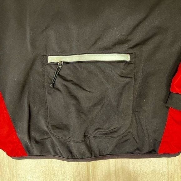 Running Jacket in EUC  by Mountain Equipment Co-op (MEC) - Picture 5 of 6